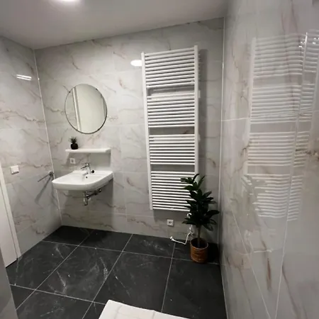 Xl Designer Newly Built Near Welness Apartamento *